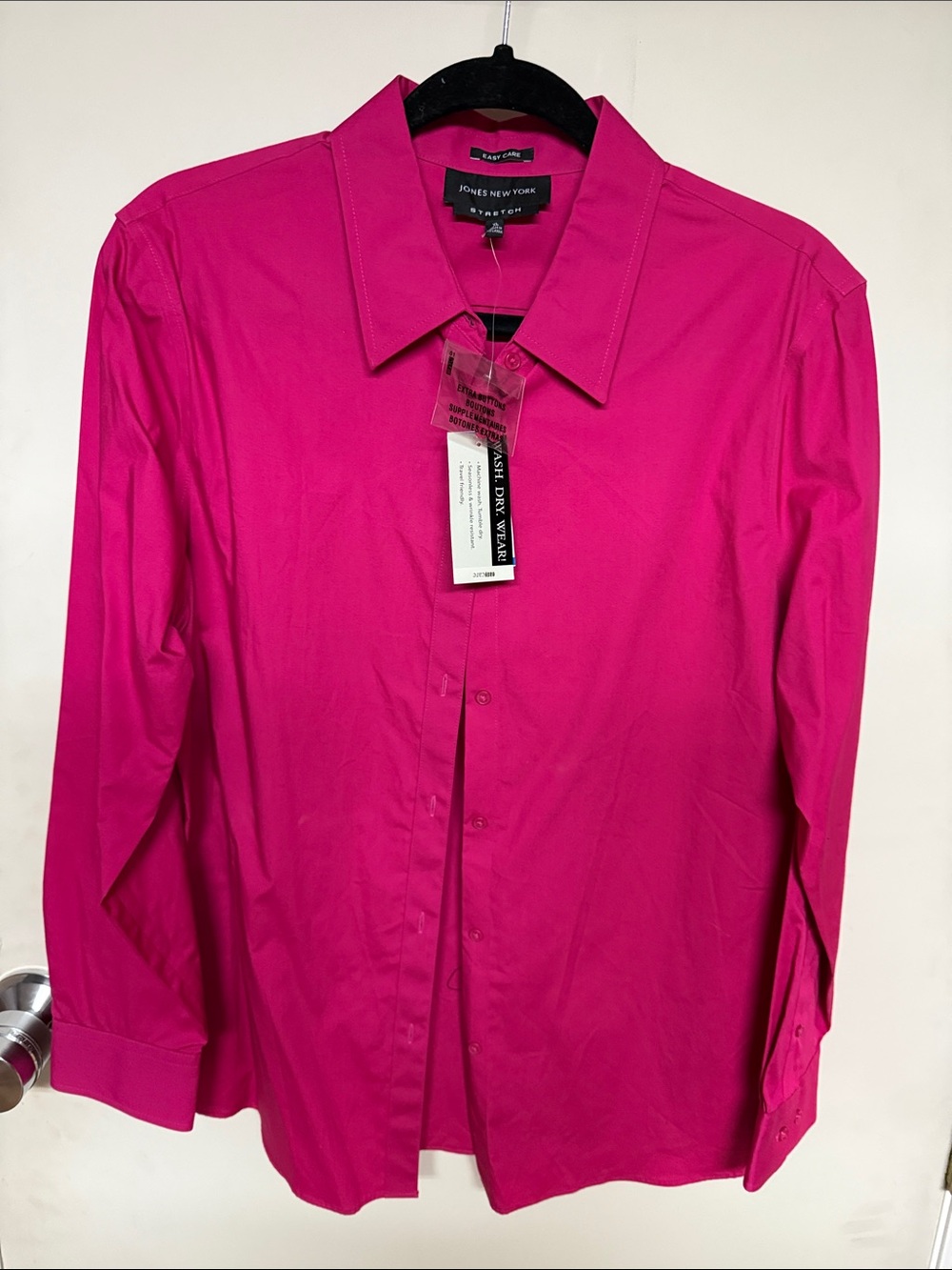 Jones New York Fuchsia Long-Sleeve Button-Up Shirt